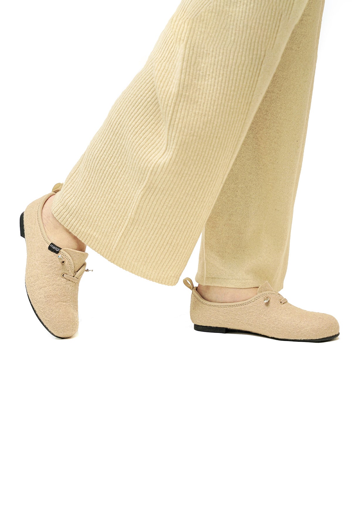 Cashmere Derby Shoes in Beige