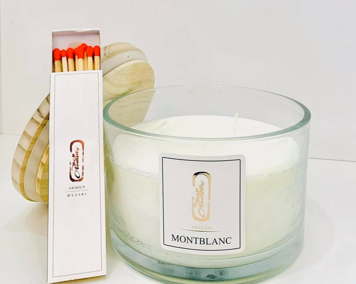 Large Soy wax handmade candle with montblanc scent