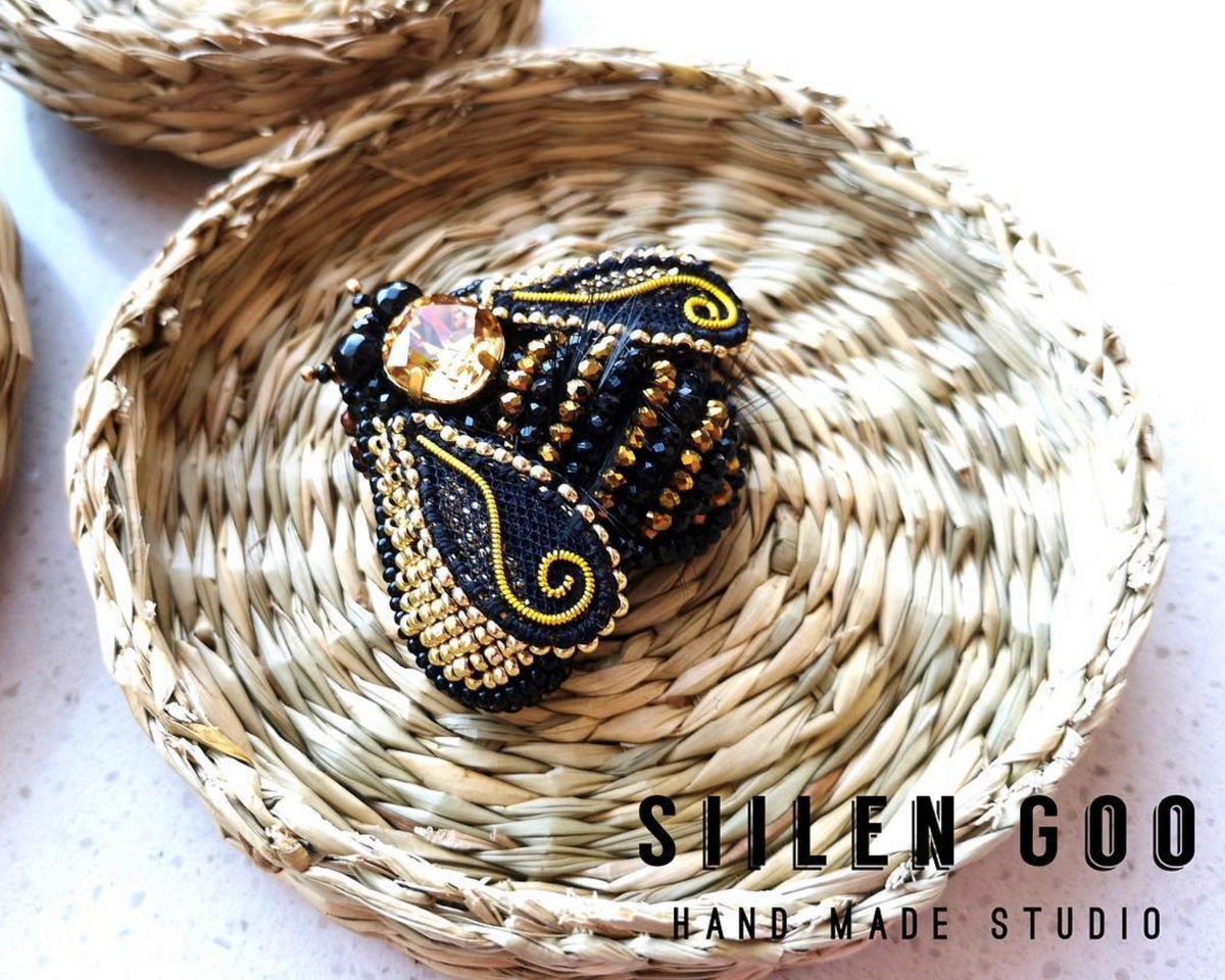Handmade Bee Pin by Siilengoo